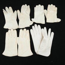 4 PAIRS OF VINTAGE CREAM WHITE DOUBLE WOVEN COTTON HAND MADE IN JAPAN LADIES ELEGANT GLOVES 8