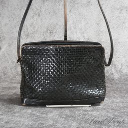 #15 FANTASTIC AUTHENTIC VINTAGE FENDI MADE IN ITALY BLACK TRUE BASKETWEAVE LEATHER CROSSBODY 10' BAG