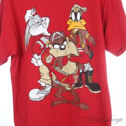 HIGHLY COLLECTIBLE VINTAGE 1993 ON VELVA SHEEN TAG NEAR MINT RED LOONEY TUNES HIP HOP RAP PRINT TEE SHIRT XL