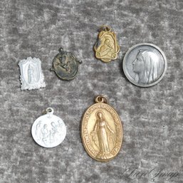 LOT OF ANTIQUE / VINTAGE RELIGIOUS ICONS PENDANTS AND CHARMS