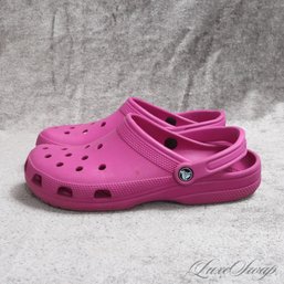 #12 THE ONES EVERYONE IS WEARING! REAL DEAL CROCS SIGNATURE SHOES IN MAGENTA PINK WOMENS 10 MENS 8