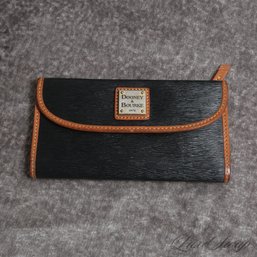 #16 NEAR MINT VIRTUALLY UNWORN DOONEY AND BOURKE BLACK EPI GRAINED AND BROWN LEATHER TRIM CLUTCH WALLET