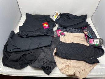 SUPER EXPENSIVE WOMENS LOT OF INTIMATES- MOST BRAND NEW FROM SPANX, MIRACLE SUIT & MORE