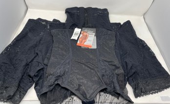 SUPER SEXY WOMENS LOT OF LACE INTIMATES INCL NWT & MADE IN USA(!!)