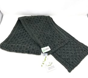 THE VERY BEST! NWT ORIGINAL ARAN CO PURE MERINO WOOL FOREST GREEN CABLE KNIT SCARF