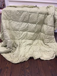 VOLUMINOUS THE COMPANY STORE SAGE GREEN TWIN SIZE GOOSE DOWN FILLED COMFORTER BLANKET