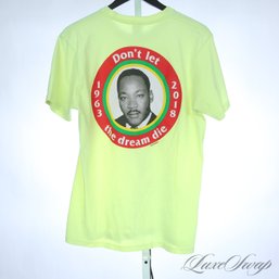 AUTHENTIC AND SCARCE SUPREME NEW YORK 'DONT LET THE DREAM DIE' MARTIN LUTHER KING NEON CITRUS TEE SHIRT M