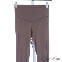 NEAR MINT AND SUPER RECENT OFFLINE BY AERIE MOCHA BROWN PERFORMANCE STRETCH WORKOUT YOGA PANTS S