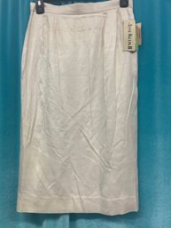 New With Tags Ann Klein II Vintage 80s Silk Ecru Cream  Pencil Skirt Size 8