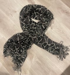 New Without Tags Anonymous Pashmina Abstract Black Grey Floral Long Scarf Wrap