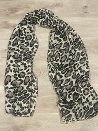 New Without Tags Anonymous Grey Taupe Black Leopard Print Long Lightweight Scarf Wrap Sarong