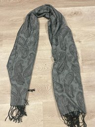 New With Tags Pashmina Grey And Black Jacquard Tassel Scarf Wrap
