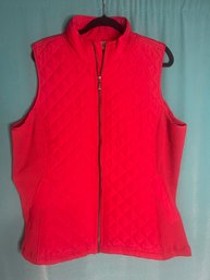 New With Tags  Avenue Sleeveless  Red Quilted Zip Vest Size 18-20