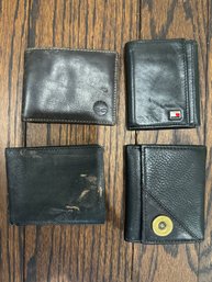 LOT OF 4 GENUINE LEATHER MENS WALLETS INCLUDING TIMBERLAND, REMINGTON BULLET DETAIL AND TOMMY HILFIGER