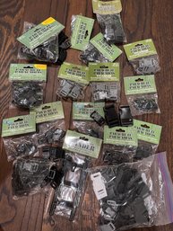 LARGE LOT OF BRAND NEW VARIOUS SIZE PARACHUTE CLIPS / BUCKLES AND WINDER