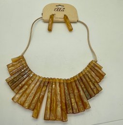 New With Tags Ella Amber Like Stone Necklace With Earrings
