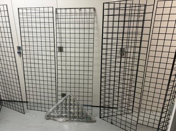 LOT OF 6 HEAVY METAL COMMERCIAL GRADE GRID PANELS FOR RETAIL OR VENDOR DISPLAYS WITH BONUS SILVER SMALLER ONES