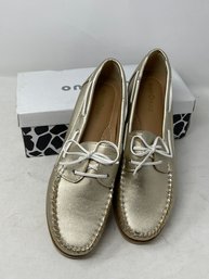 #12 SPRING READY WOMENS GOLD BOATING SHOES SIZE 10