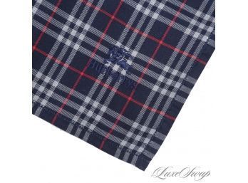 COMPLETE THE WHOLE LOOK! MENS BURBERRY LONDON SIGNATURE NAVY TARTAN NOVACHECK COTTON POCKET SQUARE!