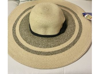 New With Tags Strawville 50UPF Protection Natural Paper Straw Summer Beach Hat