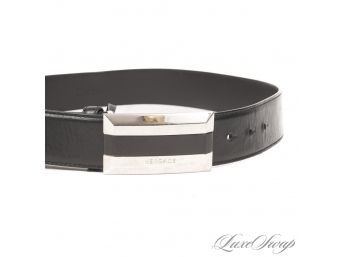 $500 RECENT VERSACE MADE IN ITALY WIDE BLACK LEATHER SILVER LOGO BUCKLE MENS BELT DCU6274 32