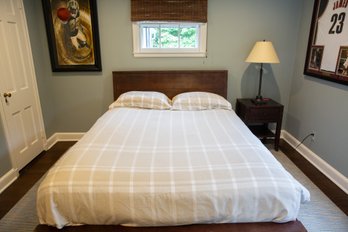 Modern Queen Size Wood Bed Frame And Tommy Hilfiger Bedding