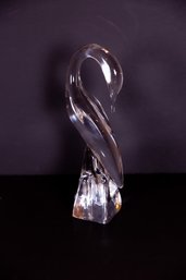 A Daum Glass Swan Figure