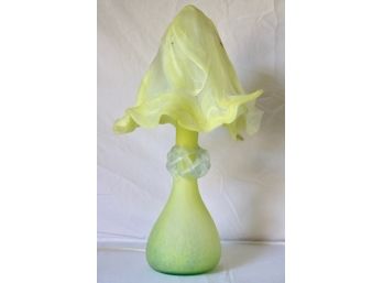 Lovely Hand Blown Art Glass Boudoir Lamp