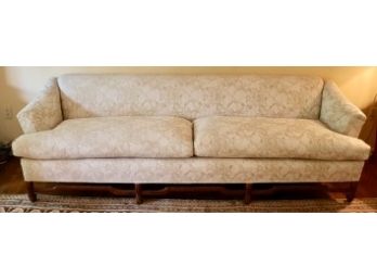 Comfy Vintage Vanleigh Sofa