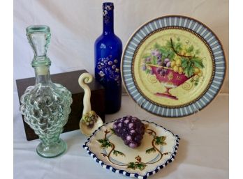 5 Pieces Grape Motif Table Articles