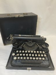 Early 1900s Underwood Typewriter - Stunning