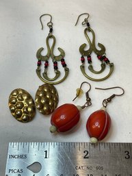 3 Pairs Of Earrings One Clip