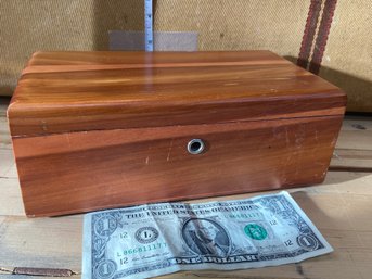 Vintage Lane Cedar Box