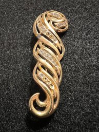 Gold Swirly PIn Vintage 1