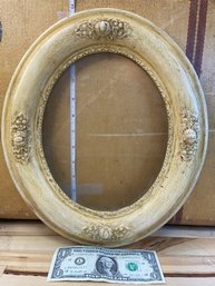 Antique 14' X 12' Oval Frame With Glass  - Love These! 1 Of 2