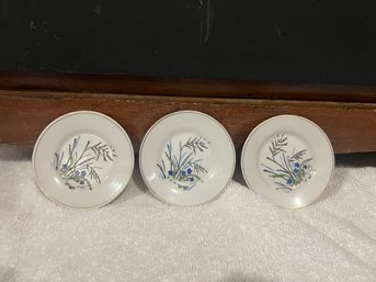 Adorable Tiny Plates Set Of 3