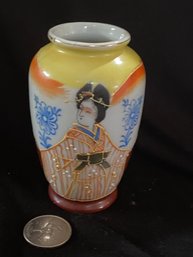 4' Japanese Vase - Made In Occupied Japan