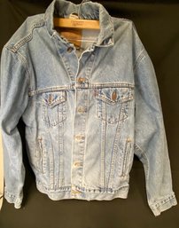 Very Cool Vintage Worn In Levi's Jean Jacket Size L