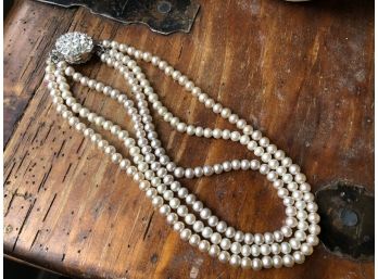 Three-Strand Vintage Pearl Necklace With Rhinestone/pearl Clasp