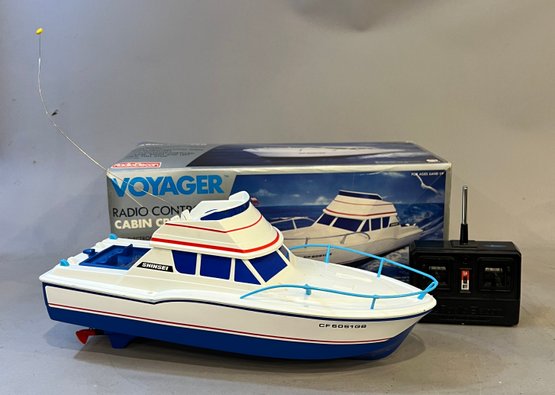 Voyager Radio Control Cabin Cruiser In Original Box