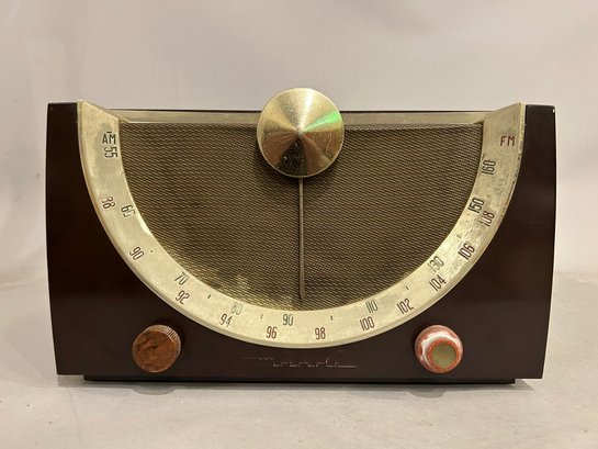 Vintage Motorola AM/FM Radio