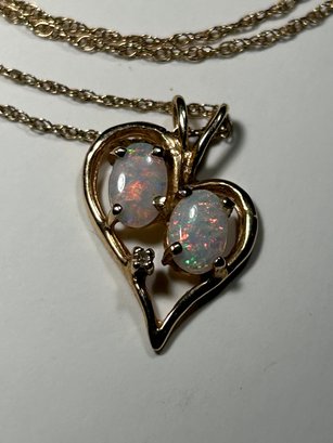 14k Yellow Gold Chain, Heart Shape W 2 Opals