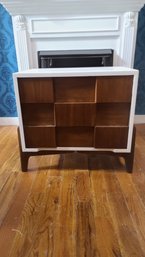 Amazing Mid Century Modern End Table (2 Of 2)