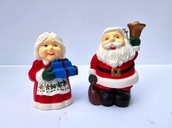 Santa And Mrs Clause Salt And Pepper Set