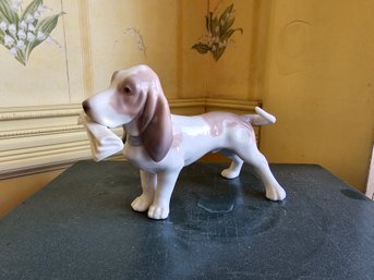 Llardo Dog Statue