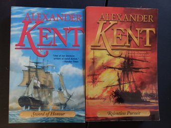 Alexander Kent Set Of 2 Paperback - Sword Of Honour & Relentless Pursuit