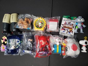 Lot Of Random Toys - Happy Meal - Snoopy - Inspector Gadget - Hot Wheels