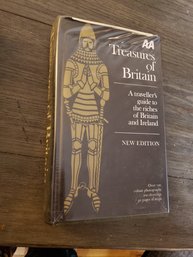 AA Treasures Of Britain New Edition: Traveler's Guide To Britain & Ireland