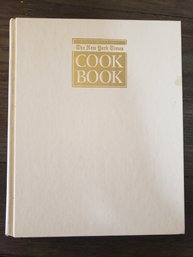 The New York Times Cookbook By Craig Claiborne Hardcover Vintage 1990