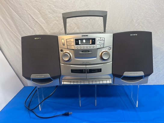 Sony Boombox - Tested Works, Has 2 Cosmetic Cracks.